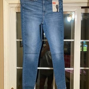 Levi Strauss high rise super skinny